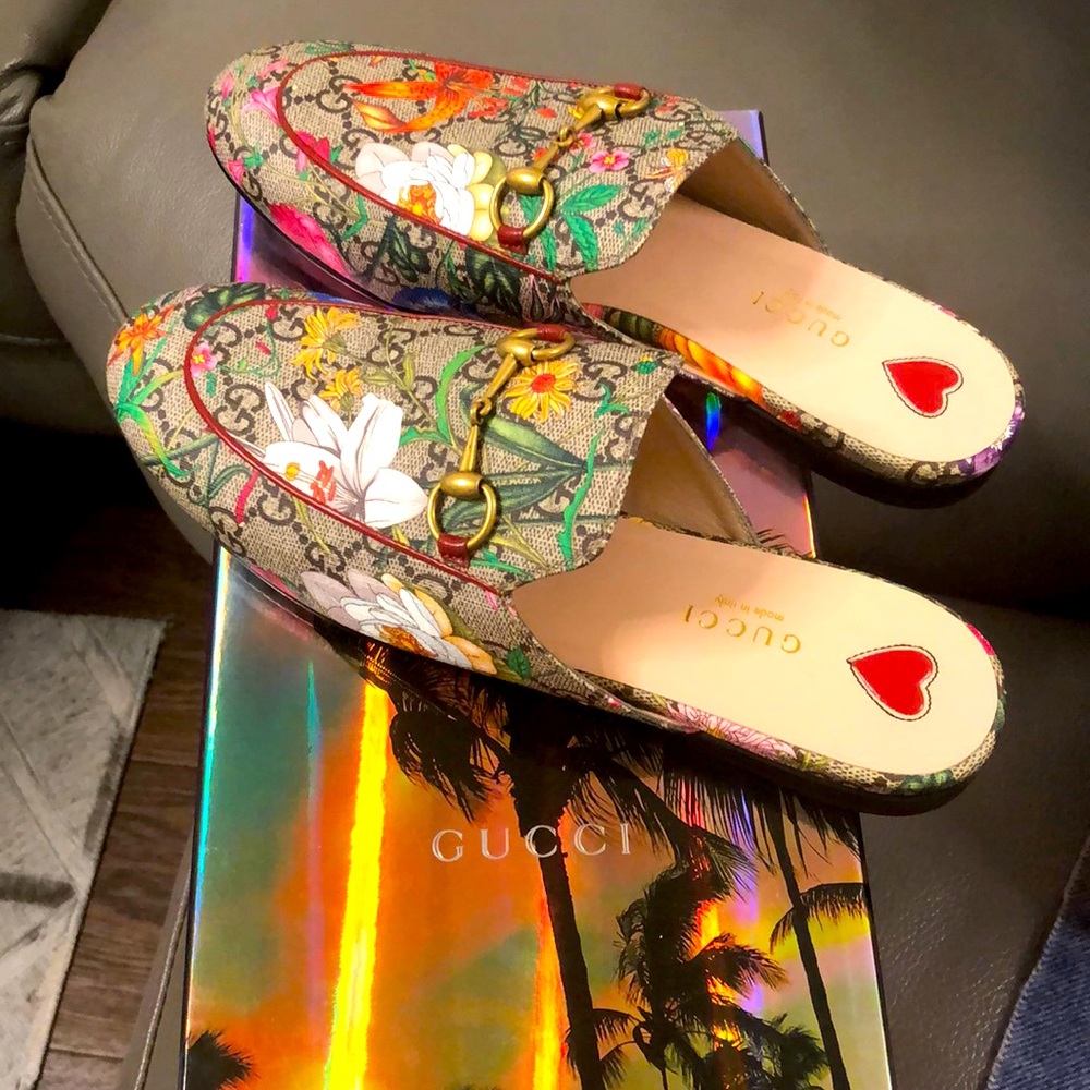 Gucci Princetown Beige Floral Supreme GG Slide Loafer size 8